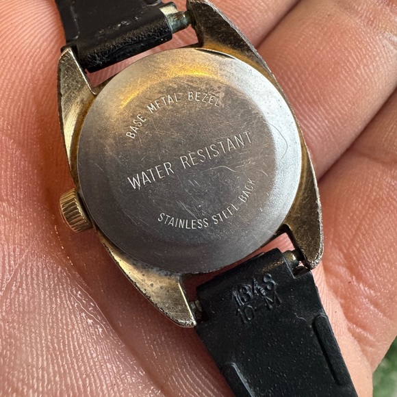 Vtg Timex Self Wind Ladies Gold Tone Watch 🔥 - Picture 5 of 7